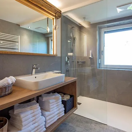 Buchberg Apartments, 에브스